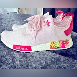 Adidas NMD R1 pink tropical women’s 8